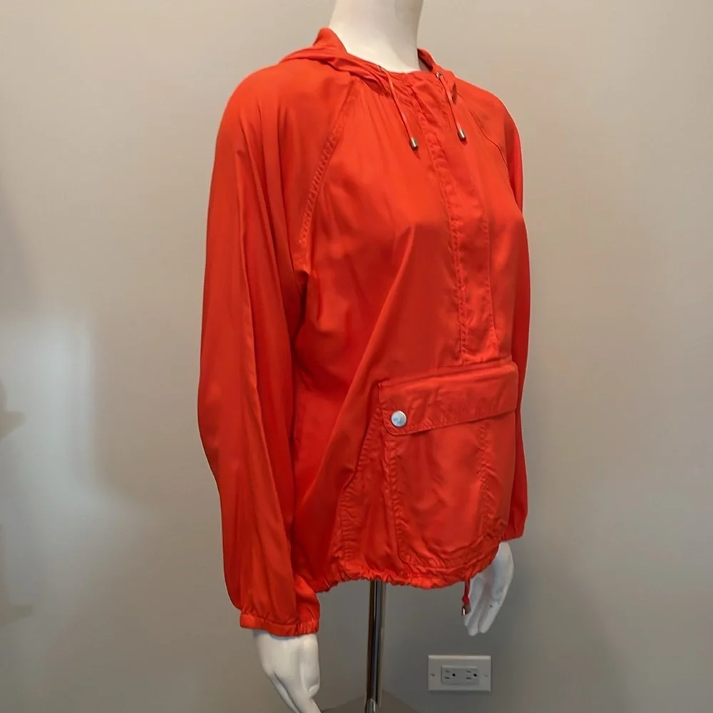 Izod Outerwear Pullover Windbreaker in Orange Size L